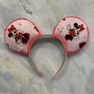 Minnie Mouse Themed Ears